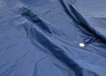 Zeltplane reparieren (NF)