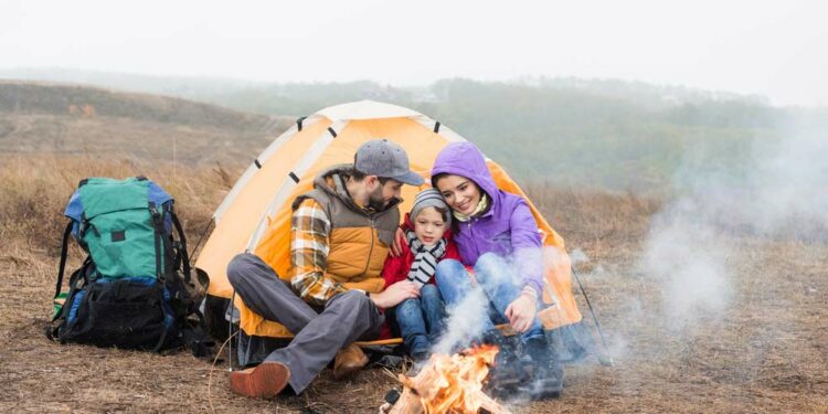 Leichtes 3 Personen Zelt (depositphotos.com)